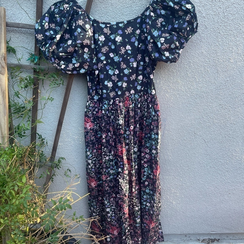 LoveShackFancy Lais Floral Puff Sleeve Dress - Picture 12 of 16